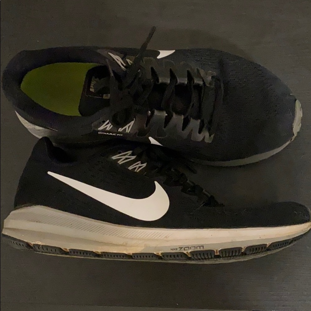 Women’s Nike Zoom Structure 21 Size 8